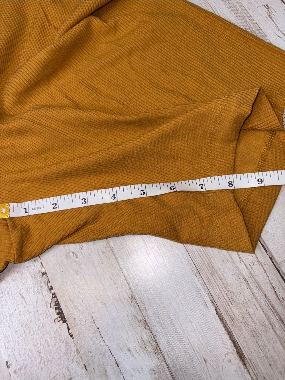 Old Navy women's plus size 2X ribbed biker shorts, Mustard color - Picture 4 of 11